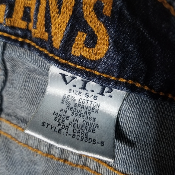 V.I.P. Distressed Jeans 5/6 - Picture 5 of 5